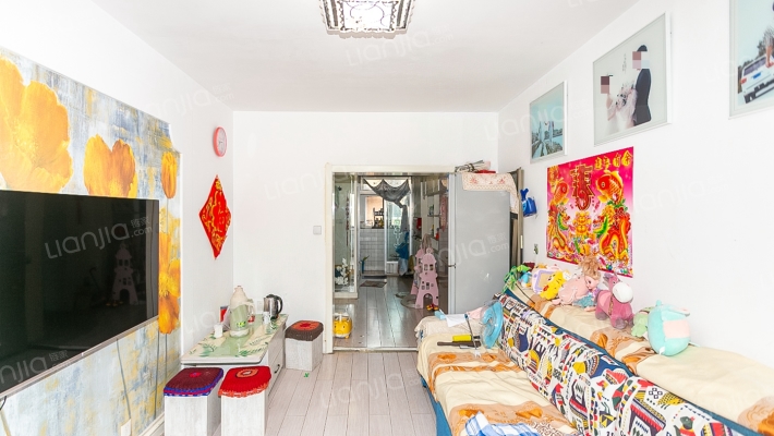 八街四纬小区二手房实景图