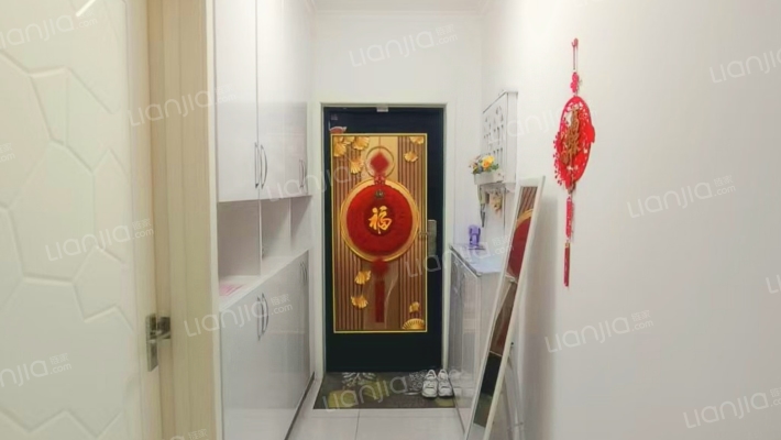 水岸花城 1室1厅 西北-门厅
