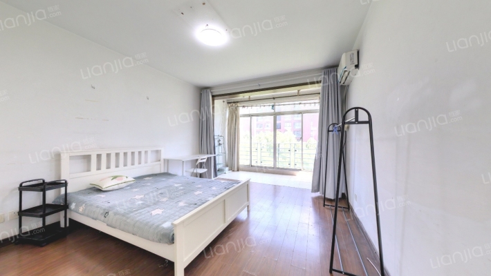 缤纷家园二手房实景图