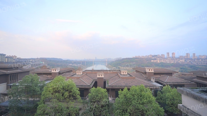 东原嘉陵江边的江景别墅，层层有采光大露台大花园-窗外景观
