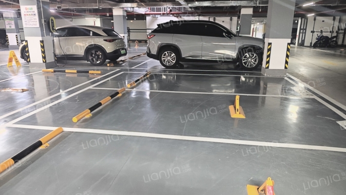 海南元垄望品二手房实景图