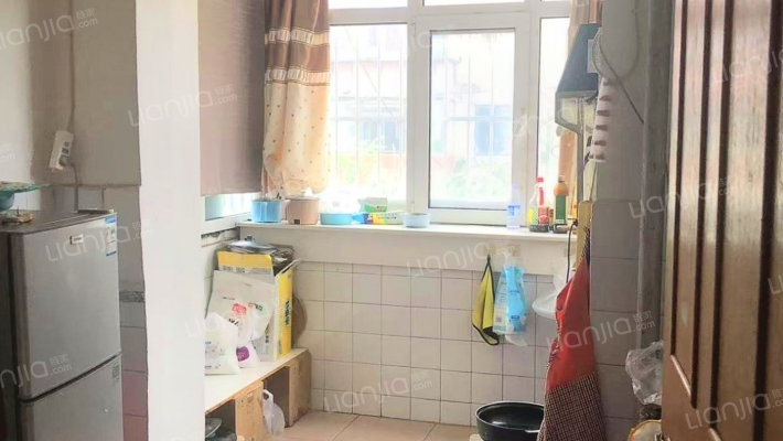 南北通透两居室 满五税费低 停车方便户型方正-厨房