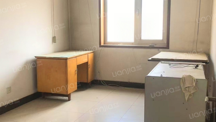 豪门庄园 3室2厅 南 北-卧室B