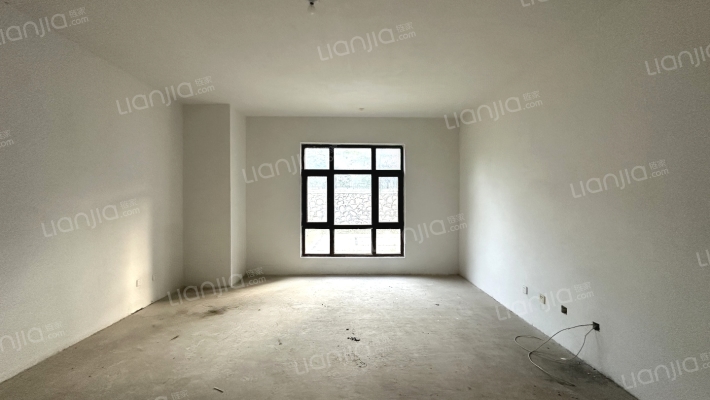 望岳山居二手房实景图