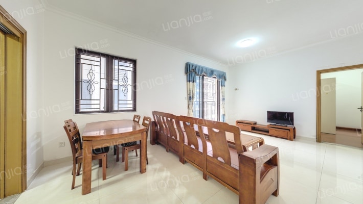 西福蓝湾二手房实景图