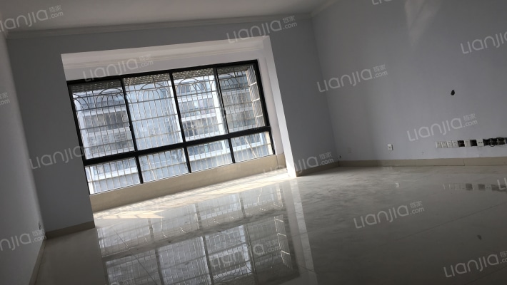 南湖长虹小区二手房实景图