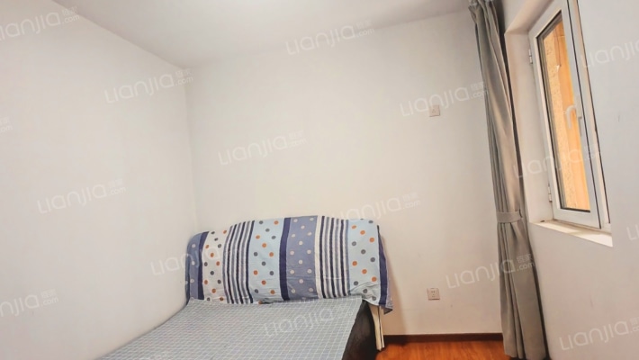 三利中和城一期 2室1厅 南-卧室B