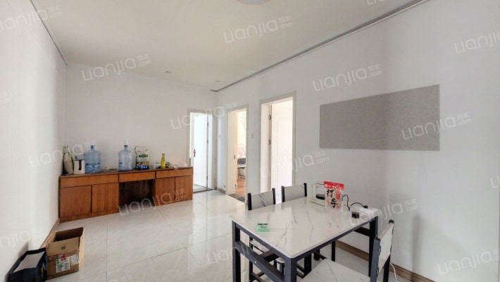 新安花苑西五区二手房实景图