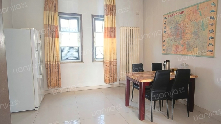 琉璃湖别墅 4室2厅 南 北-餐厅