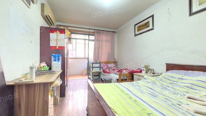 桃浦三村石榴苑二手房实景图