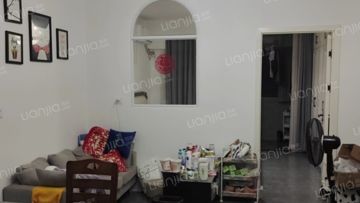 金发兴园二手房实景图