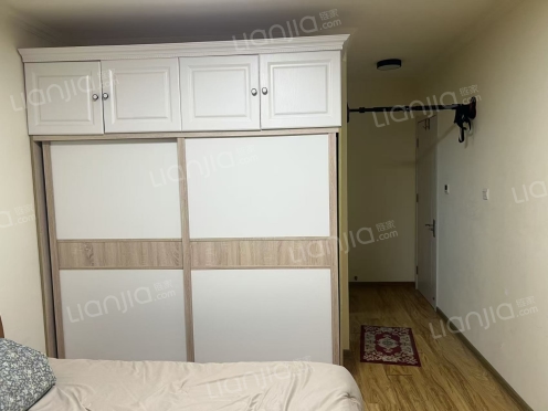 合租·绿城郁金香岸 3居室 南卧