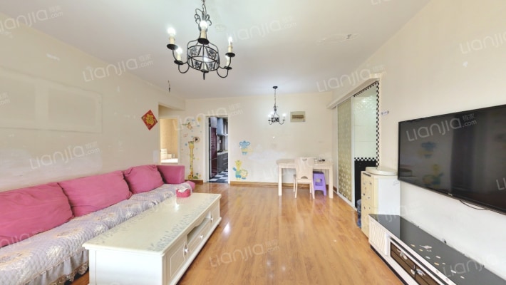 荣泰尚都二手房实景图