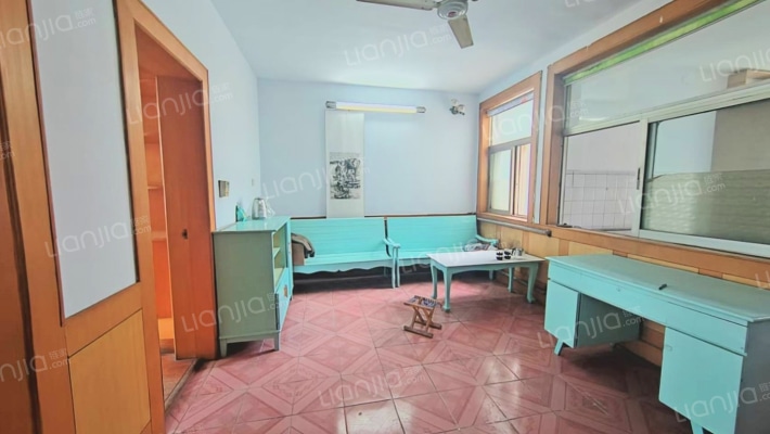 粮食局家属楼二手房实景图