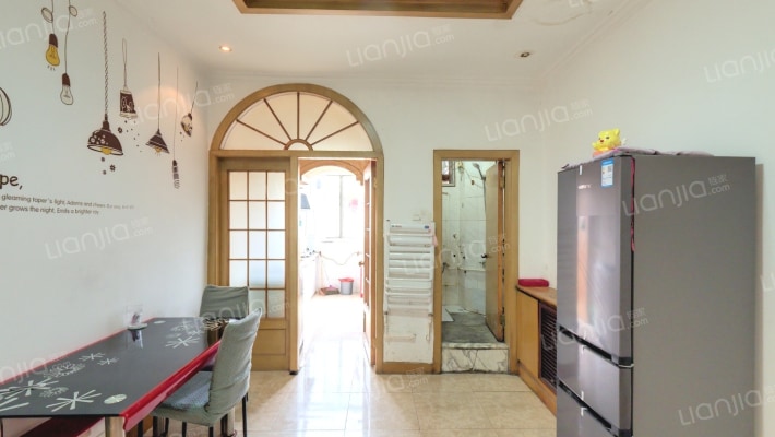 交通局宿舍二手房实景图