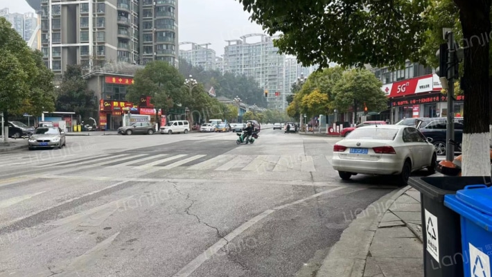 金源街二手房实景图