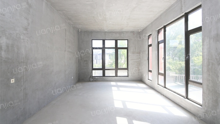 荣安山语湖苑二手房实景图