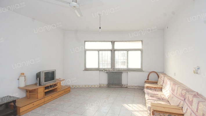 西三里电力所家属院二手房实景图