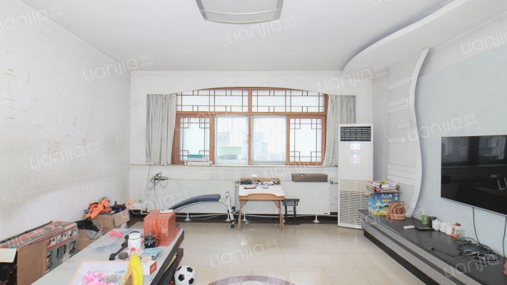 体育路化纤厂商品楼二手房实景图