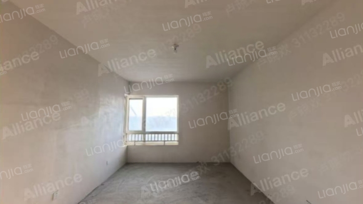 高尔夫别墅区内高层南北通透三居出售-卧室A