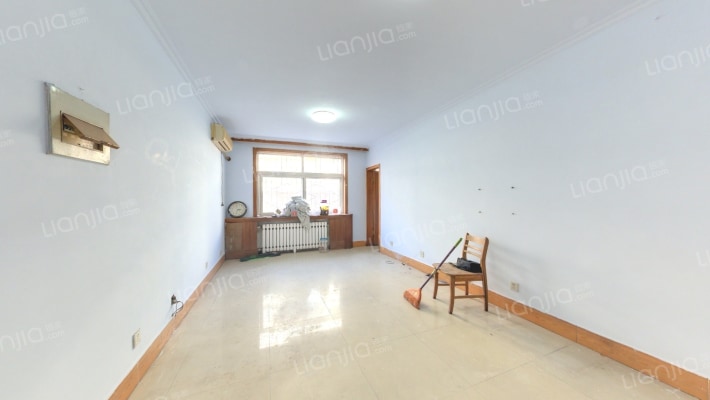 银都大厦二手房实景图