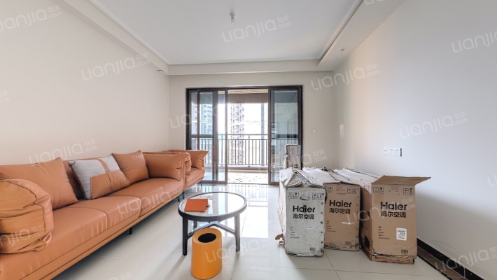 保利林语麓山二手房实景图