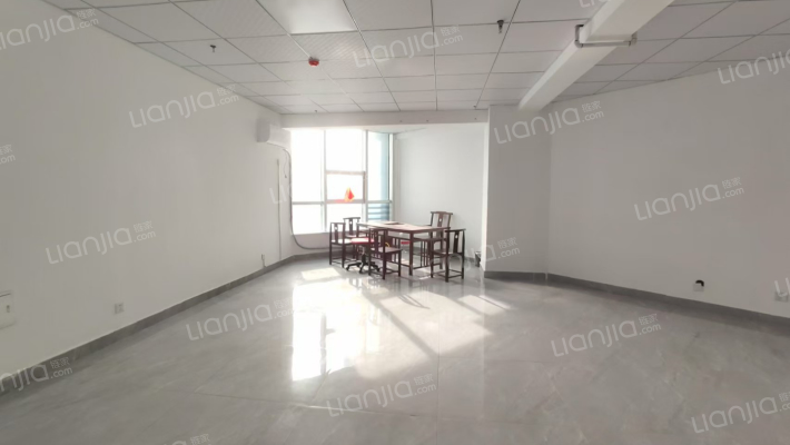 德华大厦二手房实景图