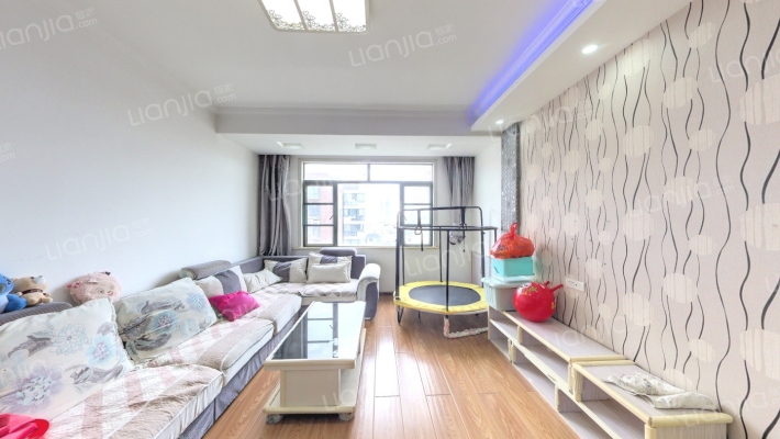 然梦园二手房实景图