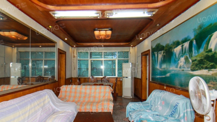 联盟路北京餐厅楼二手房实景图