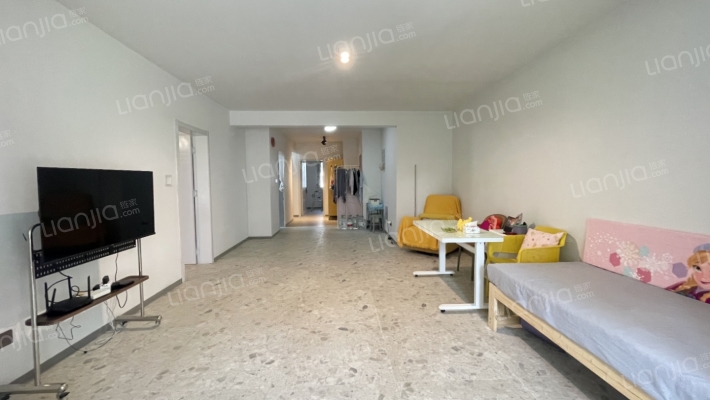 学府澜湾 一梯两户总高9层洋房，集中供暖社区 带车位-餐厅