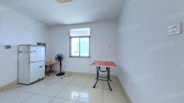 铜陵路252号二手房实景图