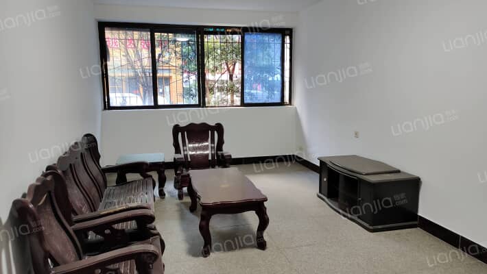 玉灵洞203号二手房实景图