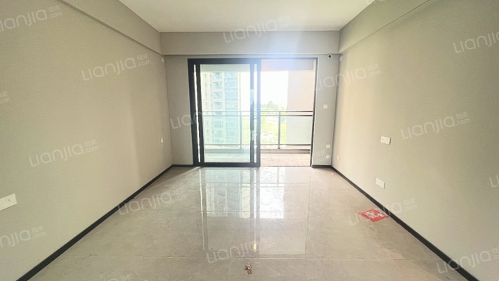 佳兆业时代芳华三期二手房实景图