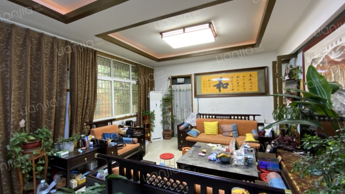 阁老坟居委会二手房实景图