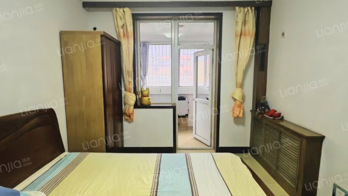 南北双通透两室两卫 干净整洁 拎包入住-卧室A