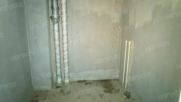 有证可贷款 位于华阳路 地段好 三义西丁步行接孩子-卫生间