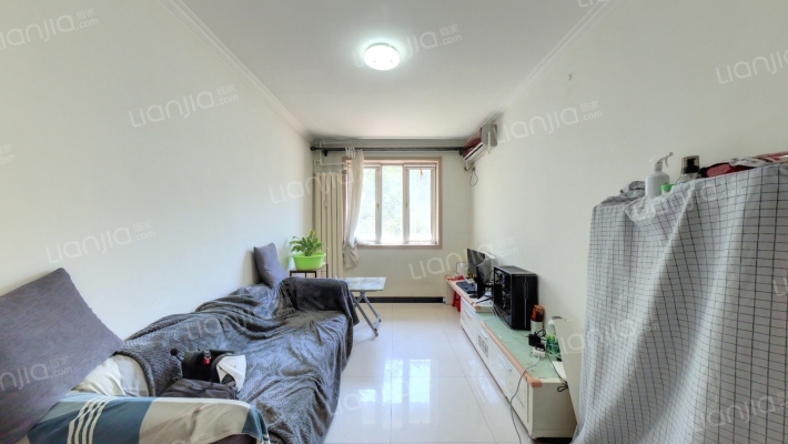 地铁楼二手房实景图