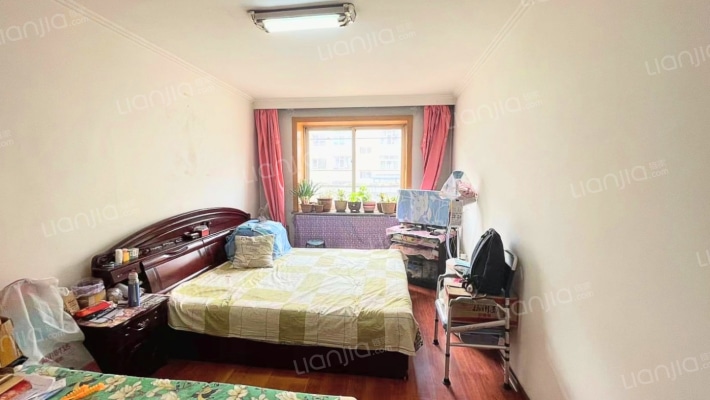 教师小区二手房实景图