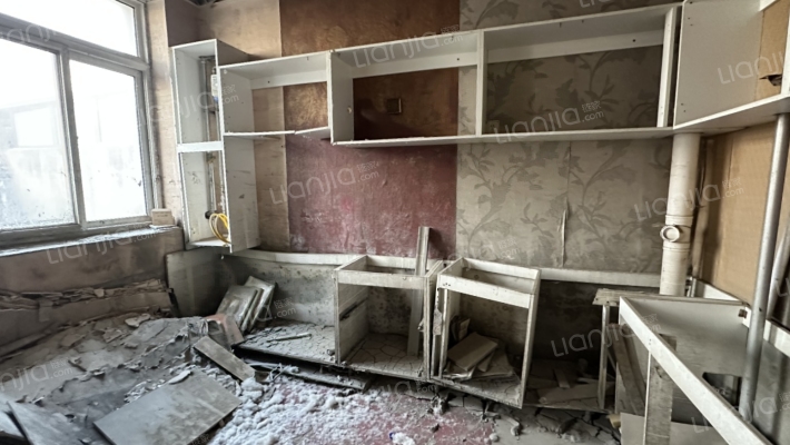 码头离高速近 联排别墅前后带小院 低总价 可议-厨房