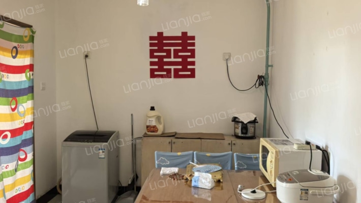 华阳小区 3室2厅 南 北-餐厅