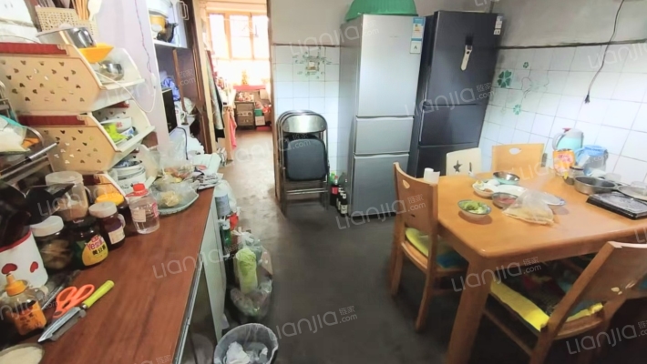 兴泰小区 3室2厅 南 北-餐厅