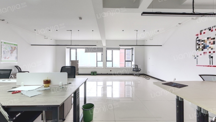 逸翠尚府北区二手房实景图