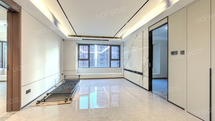 橡树湾一期东区二手房实景图