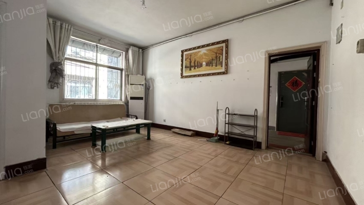 富利达家属院二手房实景图