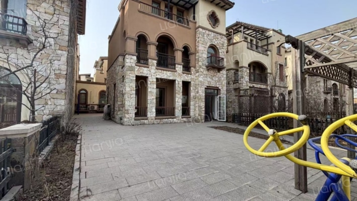 京都颐和城爱丁堡别墅区 万亩大盘 管家式服务-花园