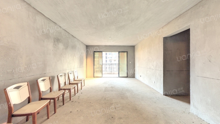 海茵国际花城别墅区二手房实景图