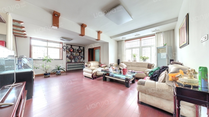 科技村二手房实景图