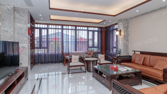 领山别墅二手房实景图