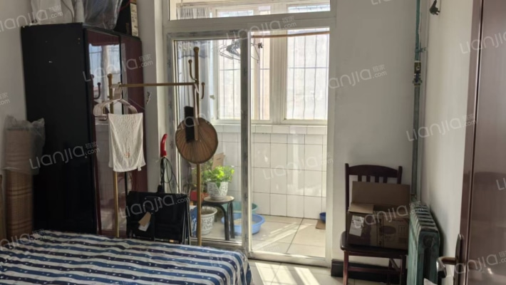 华阳小区 3室2厅 南 北-卧室A