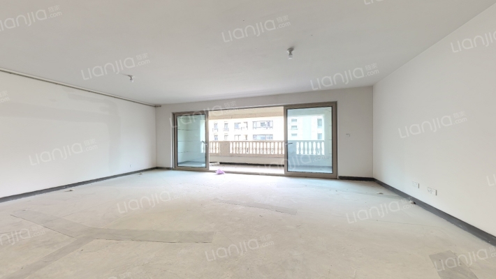 复地御钟山三期二手房实景图